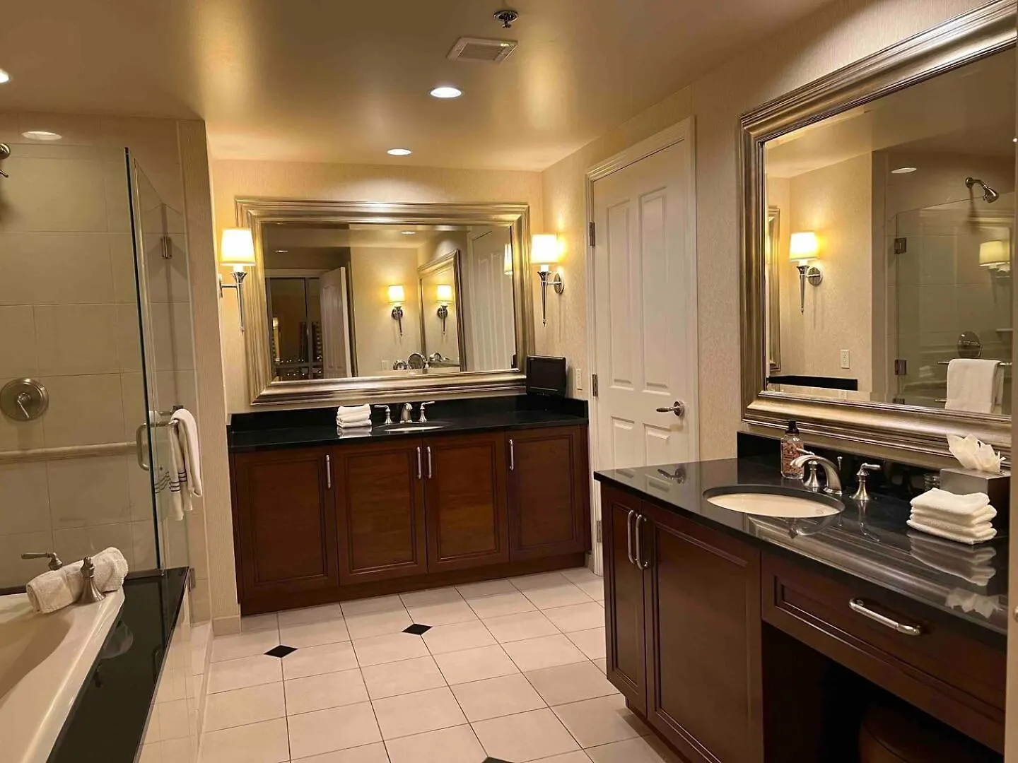 Mgm 1 Bedroom Balcony And Or Studio Luxury Suites 拉斯维加斯 美国